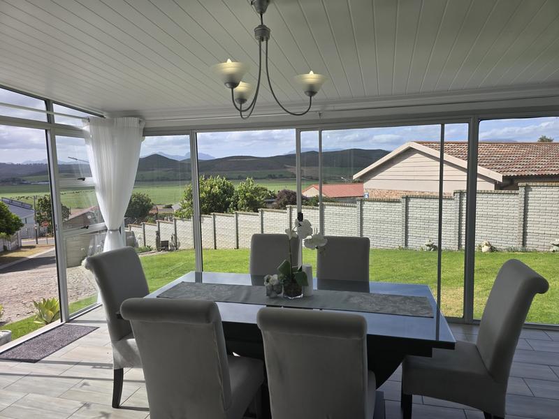 3 Bedroom Property for Sale in Fraaiuitsig Western Cape